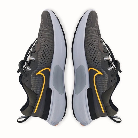 NIKE REACT MILER 2 (CW7121 - 200) ,Men's ROAD RUNNING Shoes Size 8